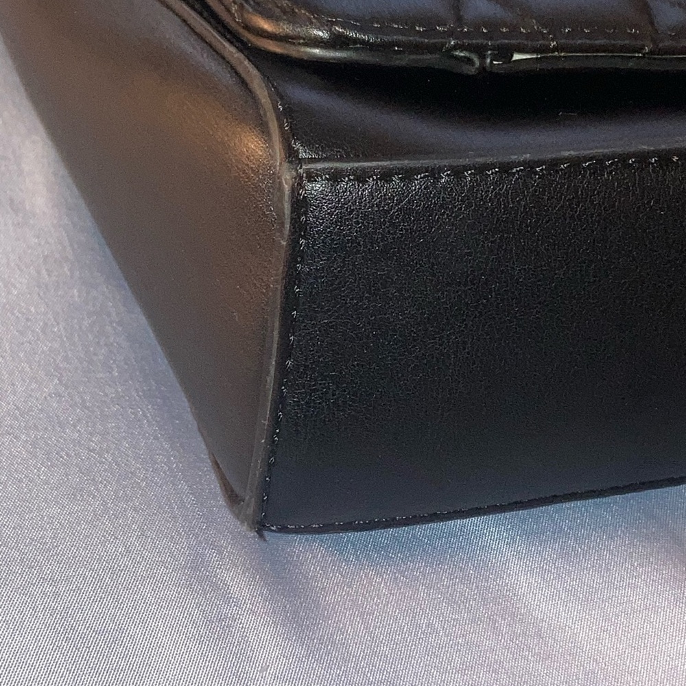 Nine West Judilee Black Quilted Mini Flap Crossbody Bag - Picture 3 of 12